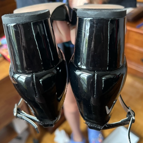 GIRLS black Patten dress shoes Size 4 - Picture 4 of 5